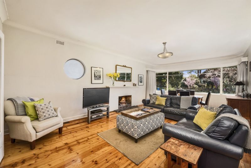 4 Inverness Drive, Kew East - Thumbnail 2