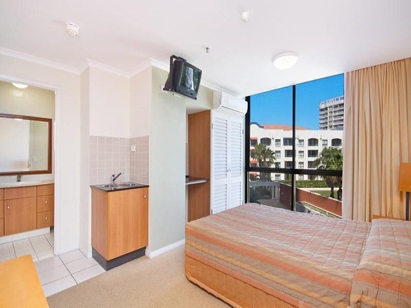 201/88 Marine Parade COOLANGATTA QLD, Coolangatta - Thumbnail 6