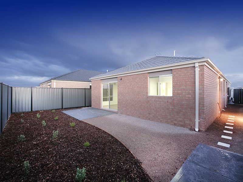 22 Palace Road, Point Cook - Thumbnail 3