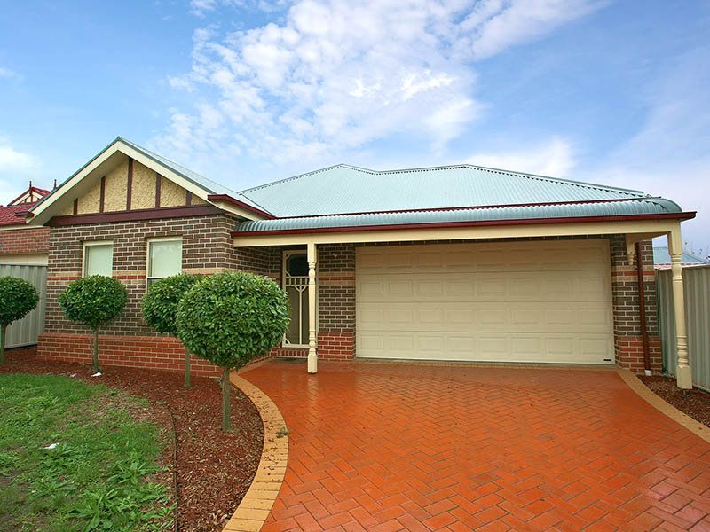 34 Bushy Park Avenue, Caroline Springs - Thumbnail 2