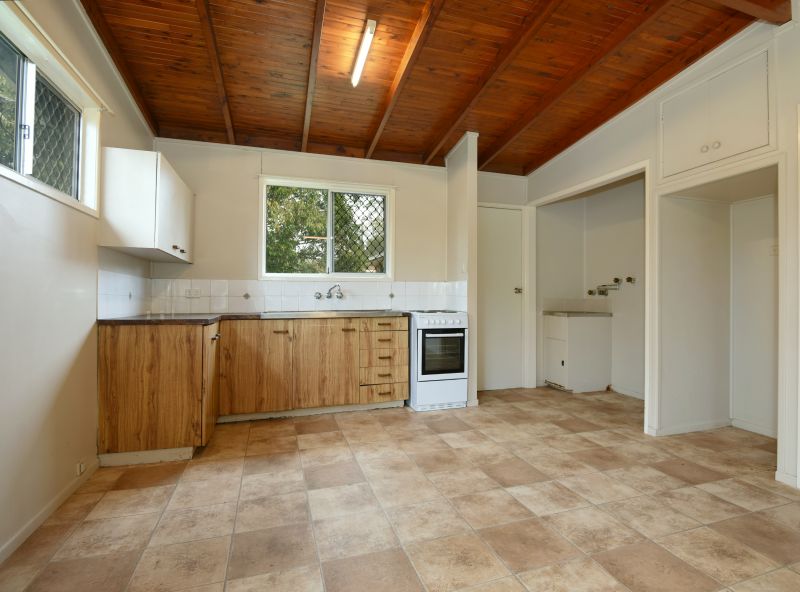 2 Barkley Court, Harristown QLD, Harristown - Thumbnail 4