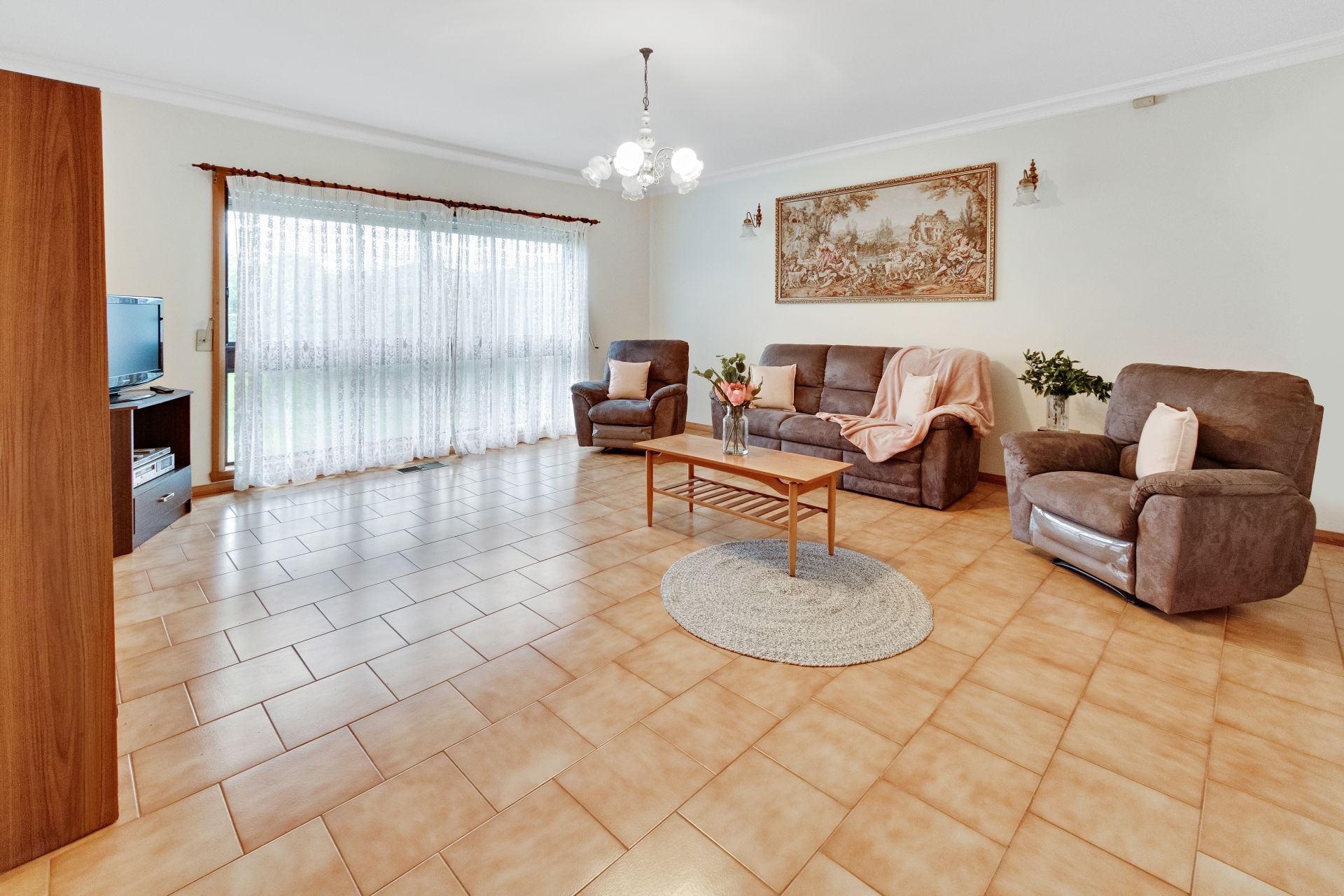Solid Family Home in Quiet Location