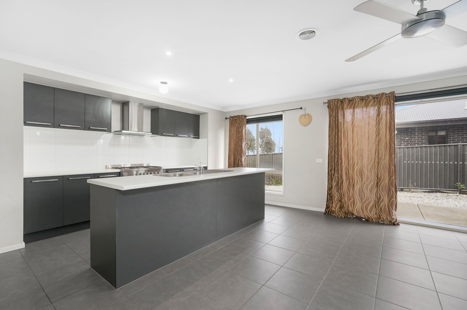 10 Kewley Grove, Lucas, Lucas, Lucas - Thumbnail 6