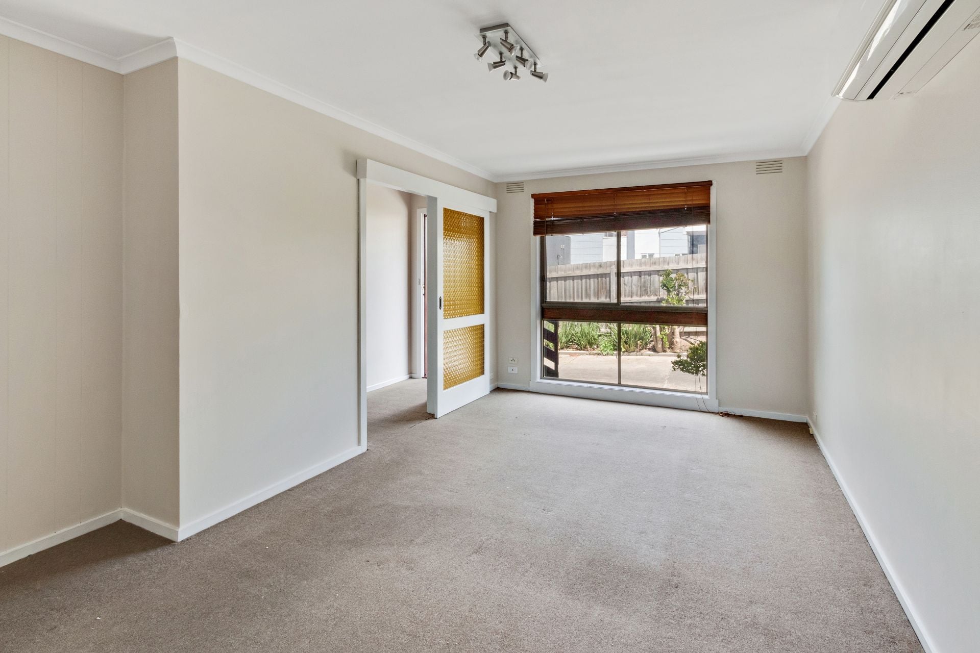 Updated Unit In The Perfect Location