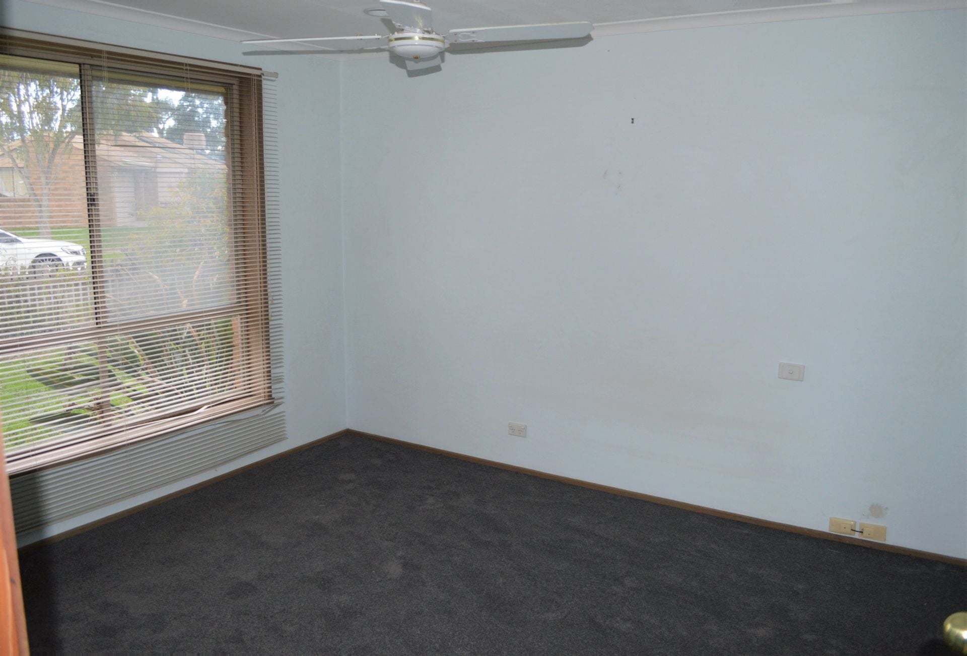 GREAT OPPORTUNITY & A FINE LOCATION   *Insp Wed 17th Jul @ 4:40pm*