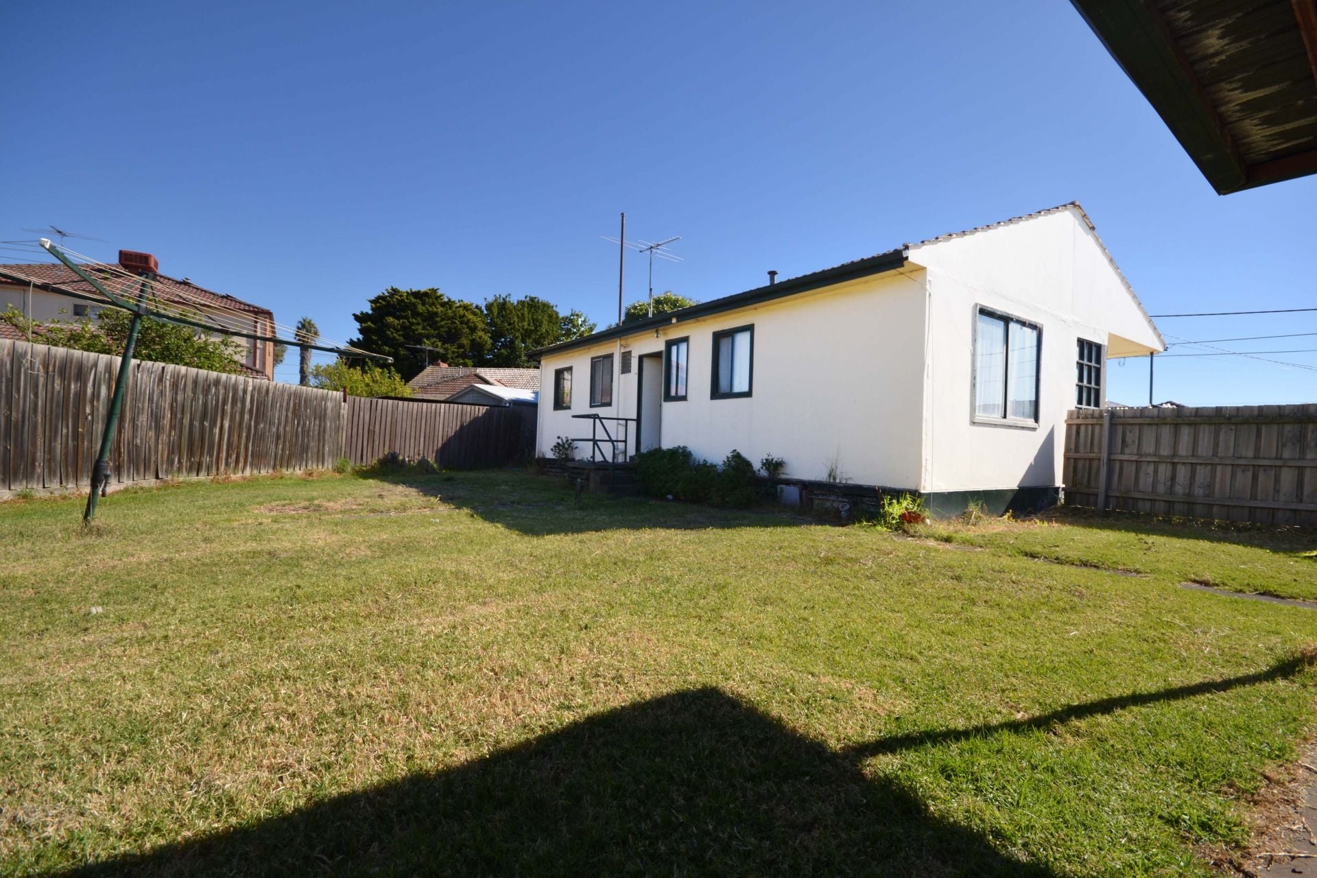 NEAT AND TIDY THREE BEDROOM