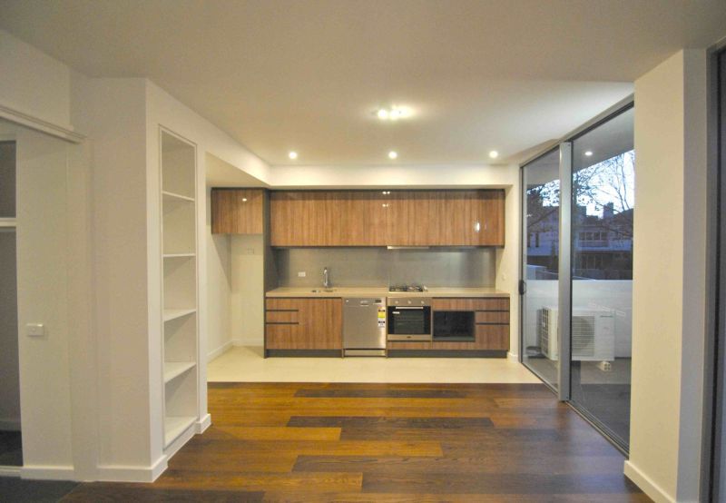 102/24 Crimea Street, St Kilda - Thumbnail 2