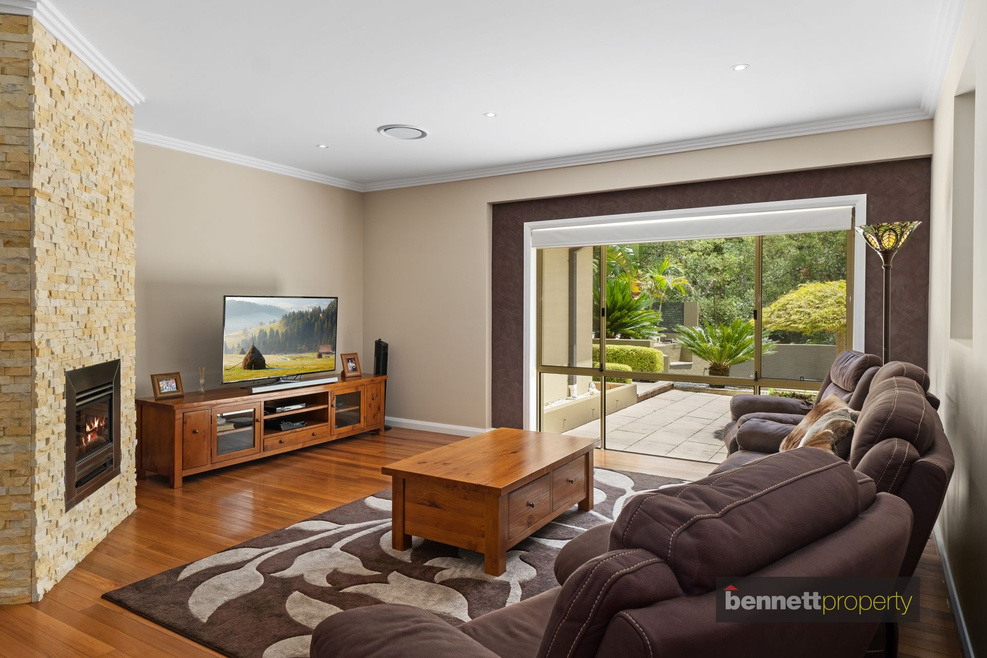 345 Lieutenant Bowen Drive, Bowen Mountain - Thumbnail 7