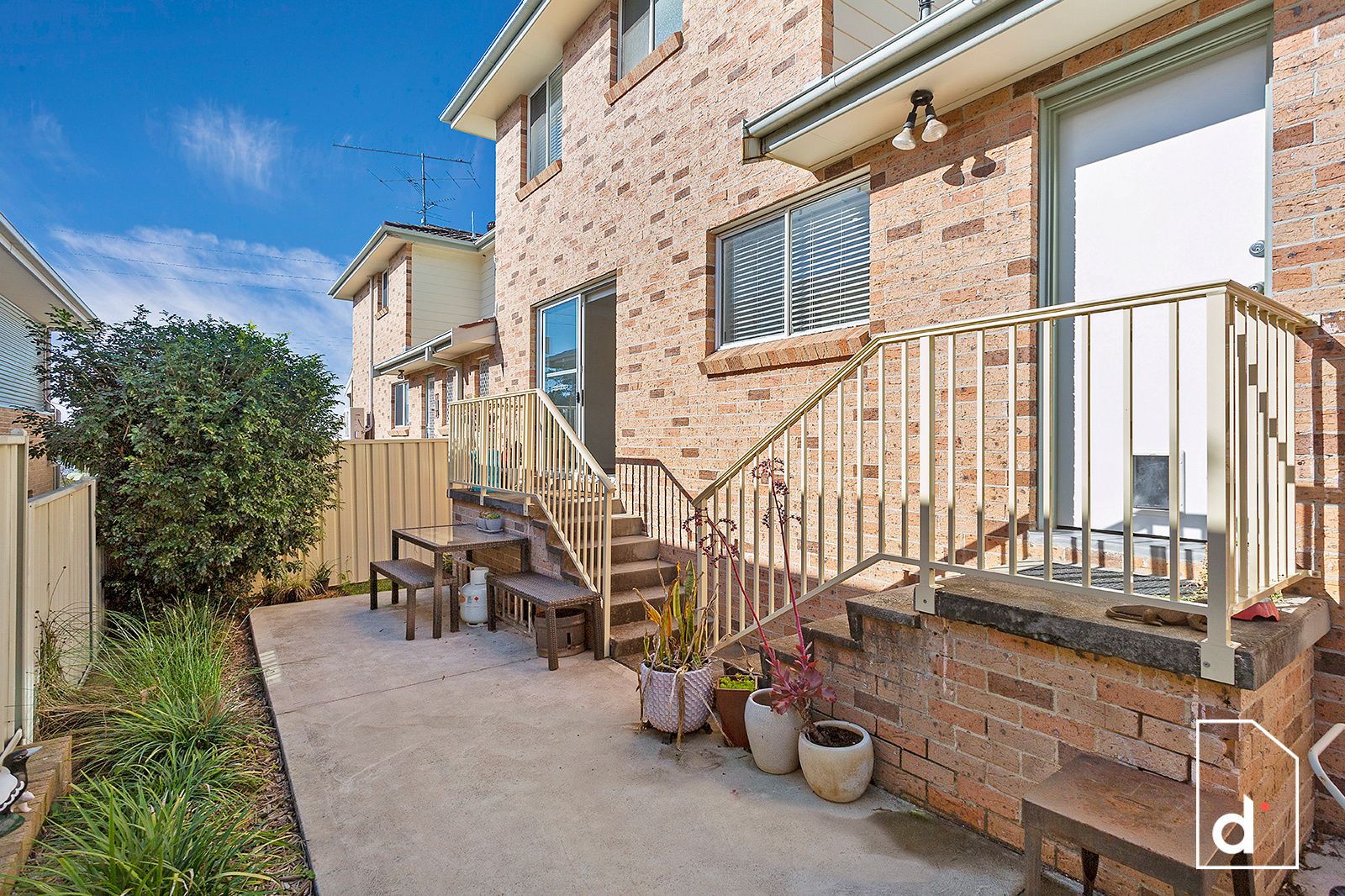 8/2-4 Liddle Street, Woonona NSW
