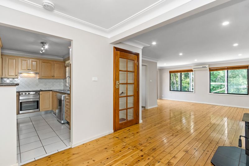 Real Estate For Lease 18 Coniston Close Rankin Park , NSW