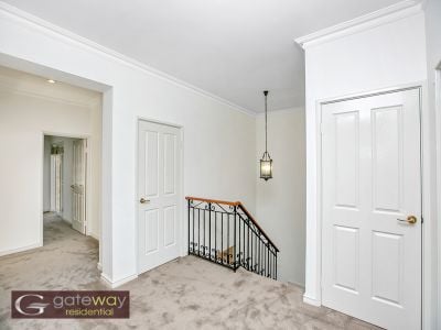 2/10 Hurstford Close, Peppermint Grove