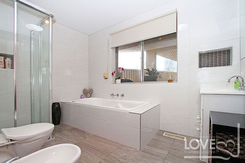 Immaculate, Inviting and Incredibly Well Positioned