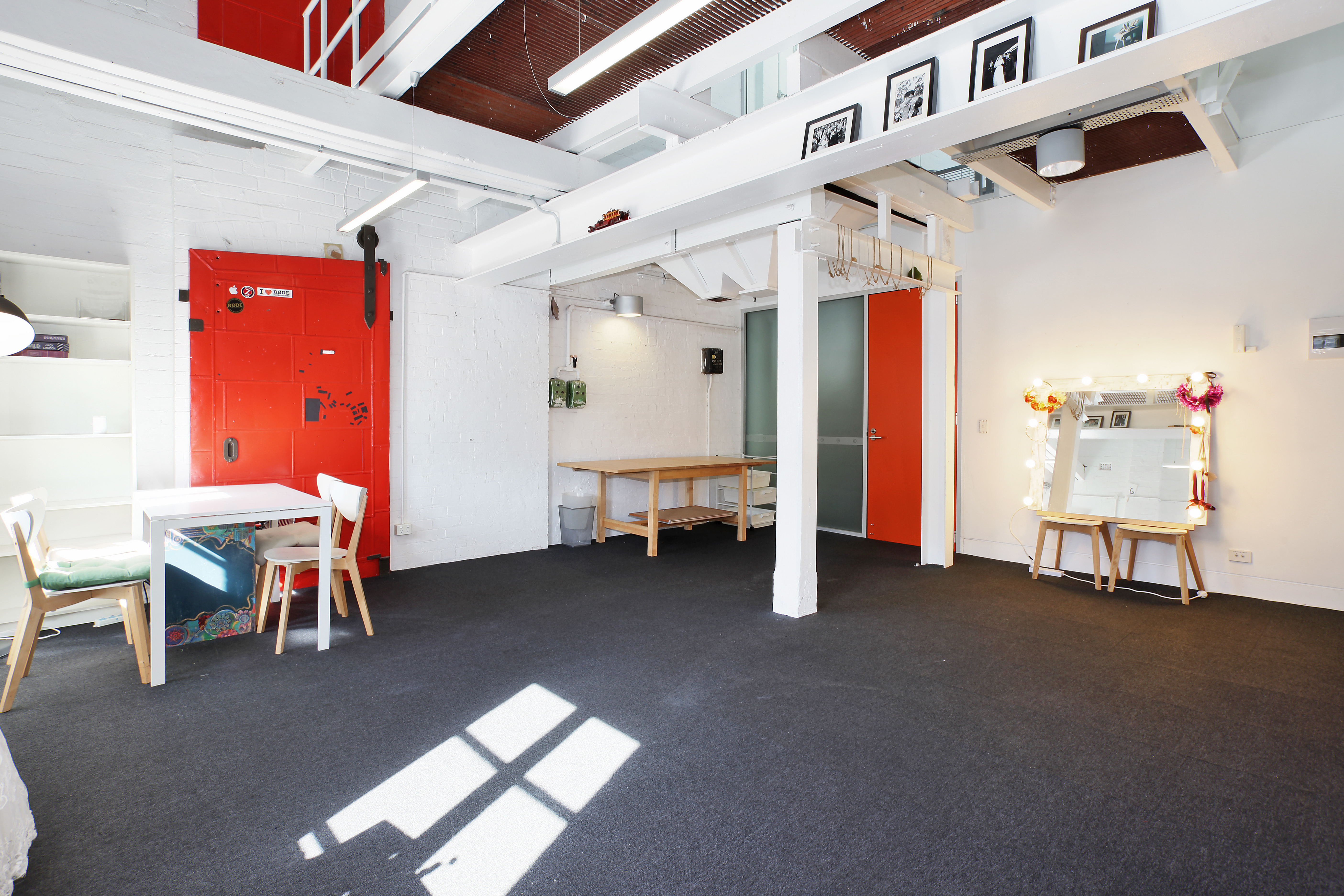 Real Estate For Commercial Sale & Lease 310/3 Gladstone Street