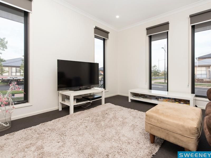 68 Woodlea Boulevard, Rockbank - Thumbnail 5