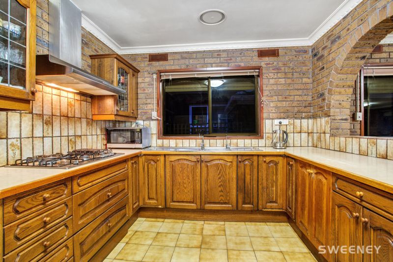 20 McIntyre Drive, Altona - Thumbnail 2