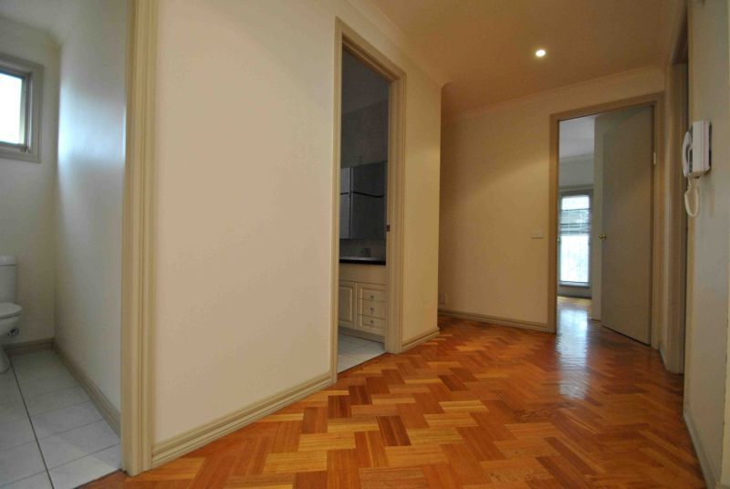 1/586 Inkerman Road, Caulfield North - Thumbnail 7