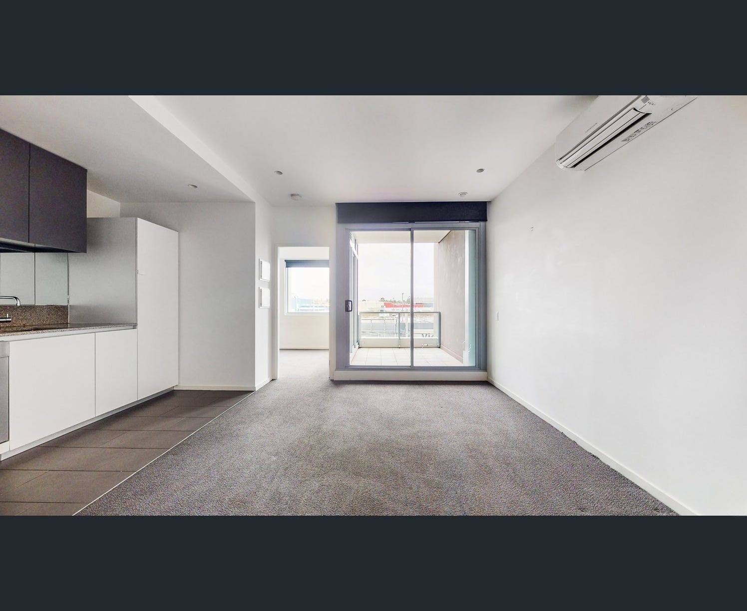 MODERN APARTMENT IN THE HEART OF RICHMOND