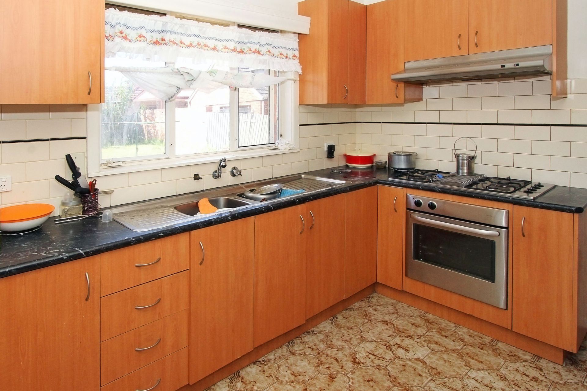 LARGE 3 BEDROOM HOME IN A GREAT LOCATION