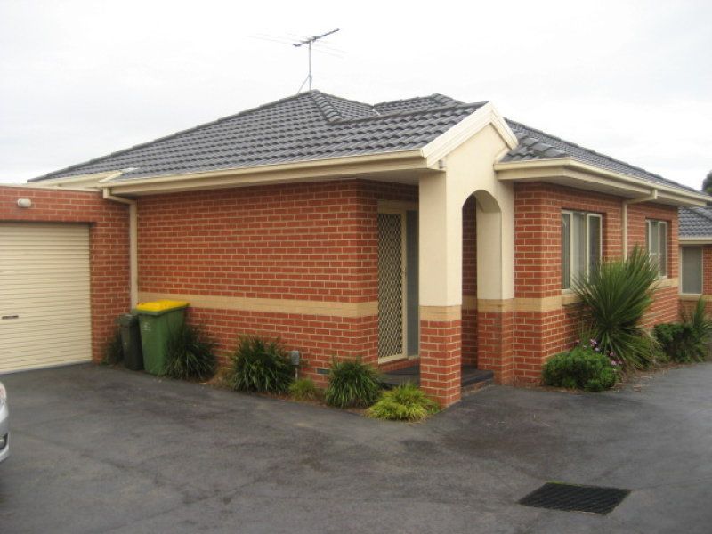2/72 Barton Street, Reservoir