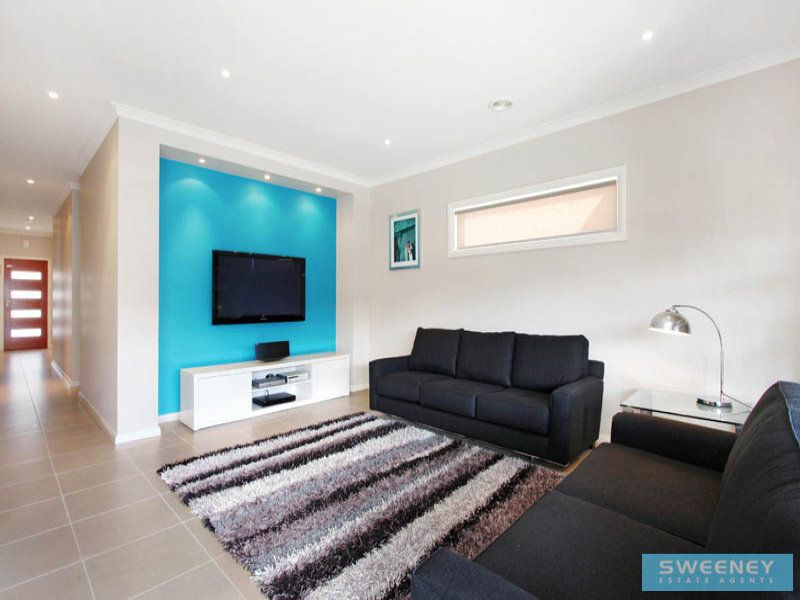 12 Rosella Crescent, Caroline Springs - Thumbnail 6
