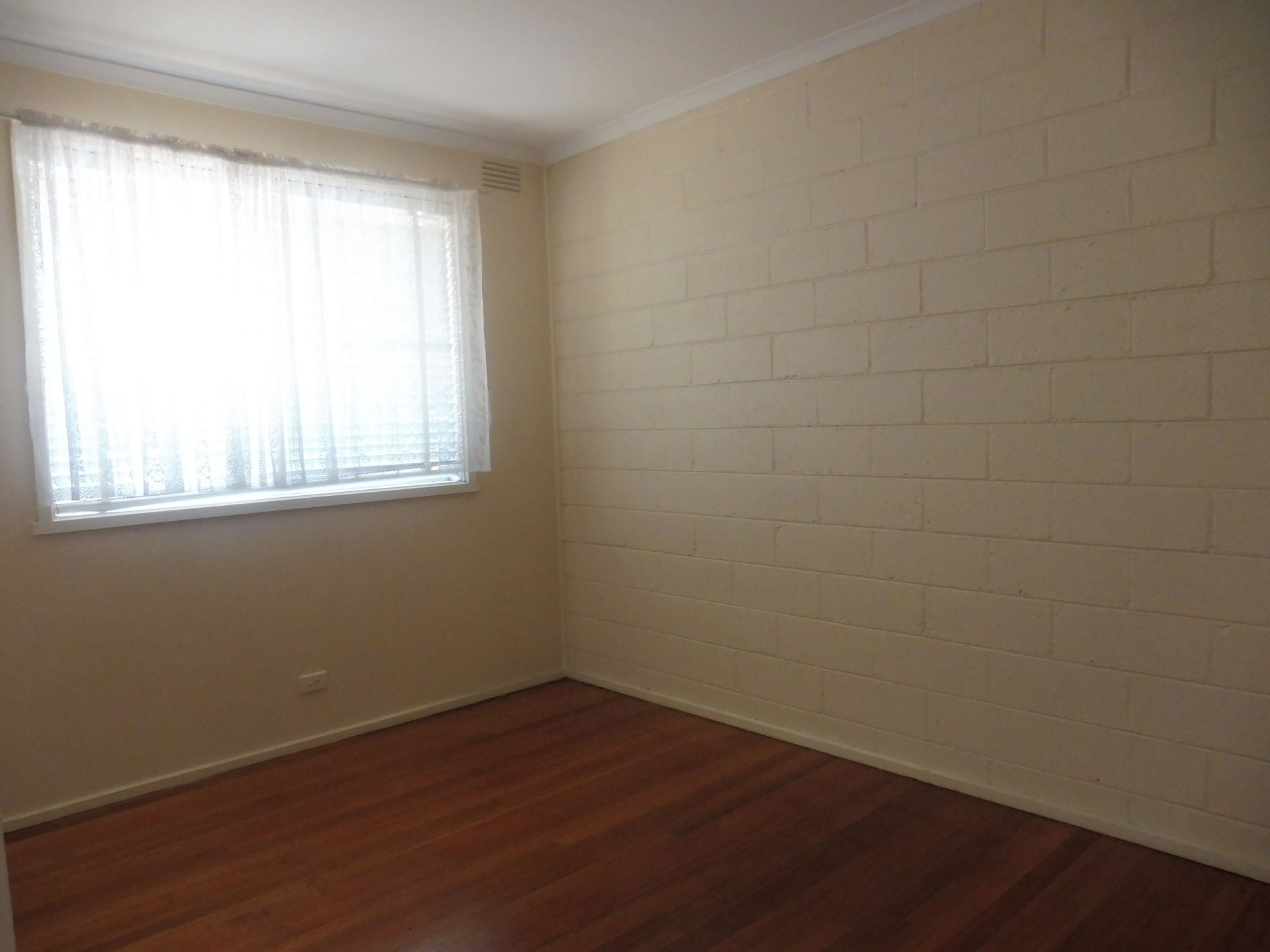 2 BEDROOM UNIT