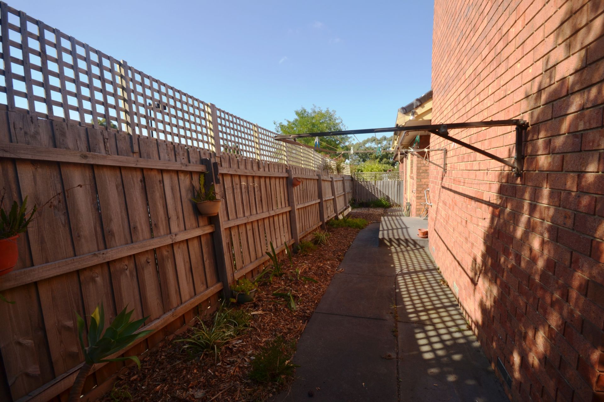 AS BIG AS A HOUSE AND ALL WITHIN WALKING DISTANCE TO TRAIN, TRAMS AND BUSES