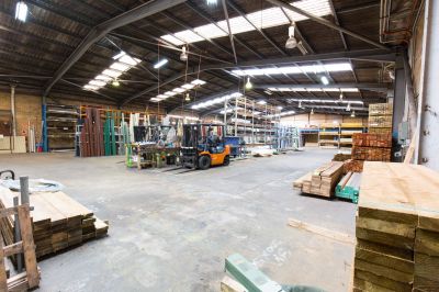 8 CAWARRA ROAD, Caringbah