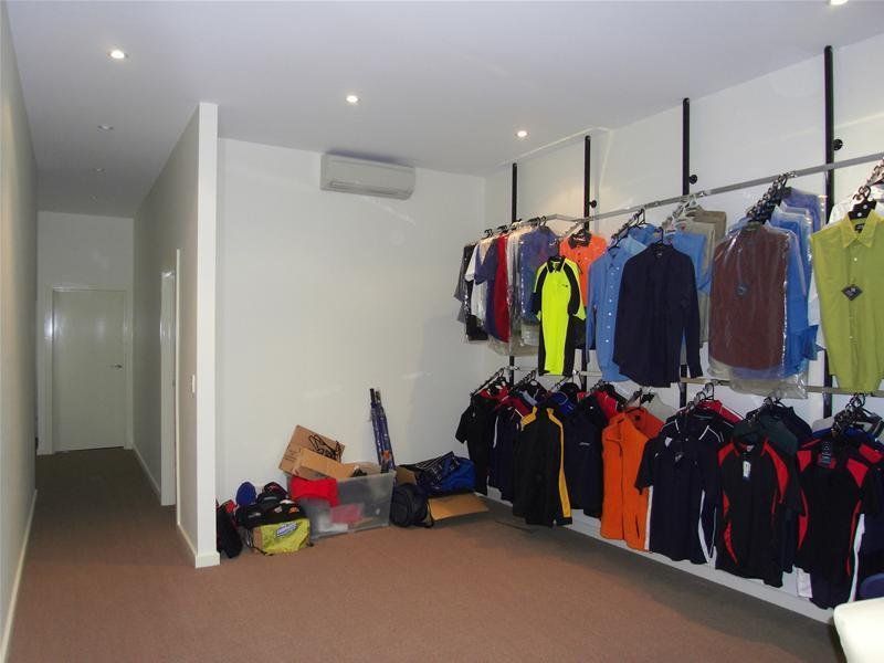 OFFICE/WAREHOUSE IN SOUGHT AFTER LOCATION