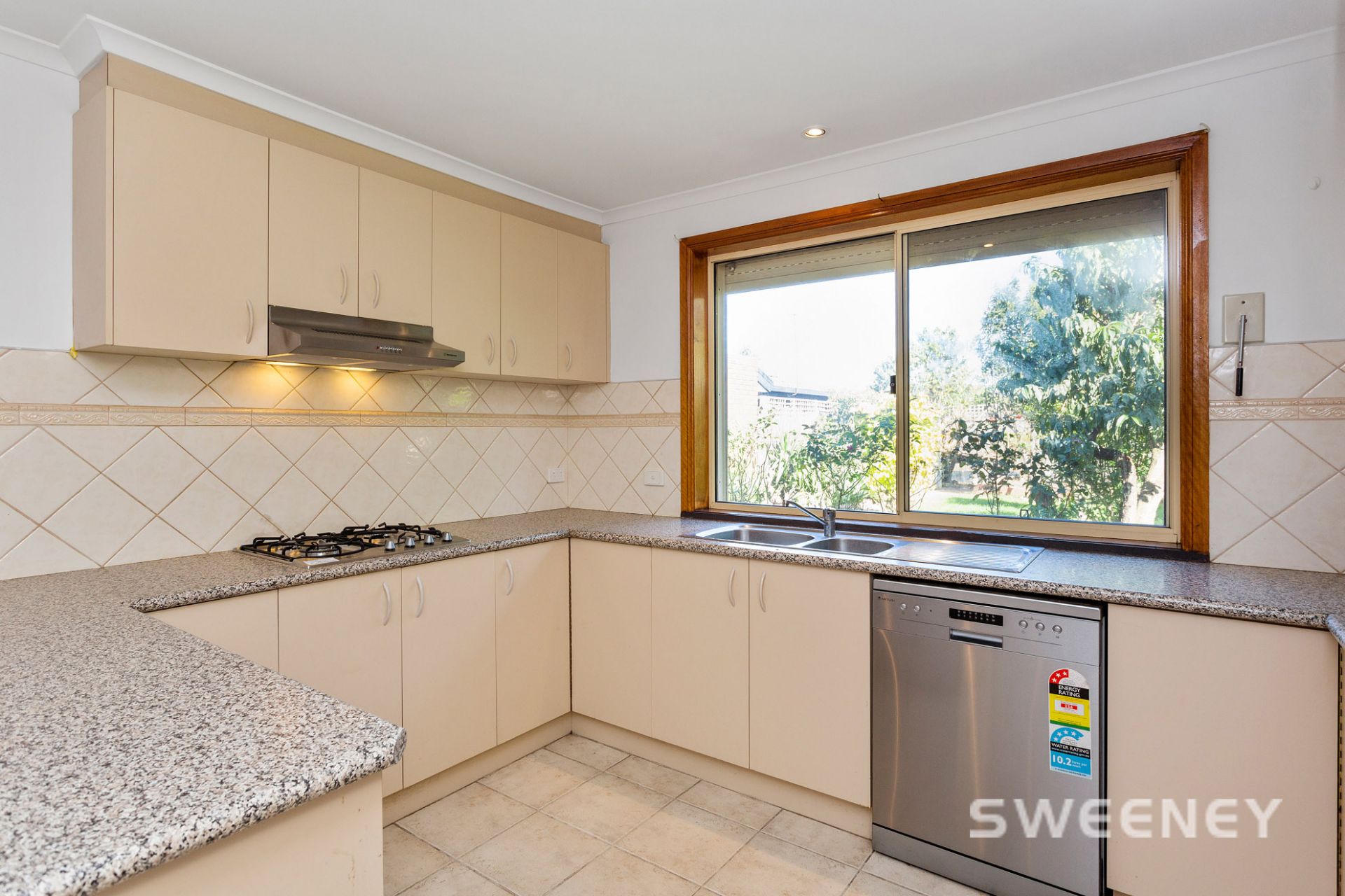 5 Harrison Court, Altona Meadows - Thumbnail 5