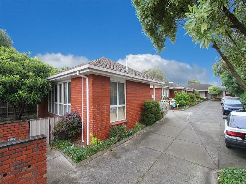 Cosy Unit With Plenty Of Space To Offer!