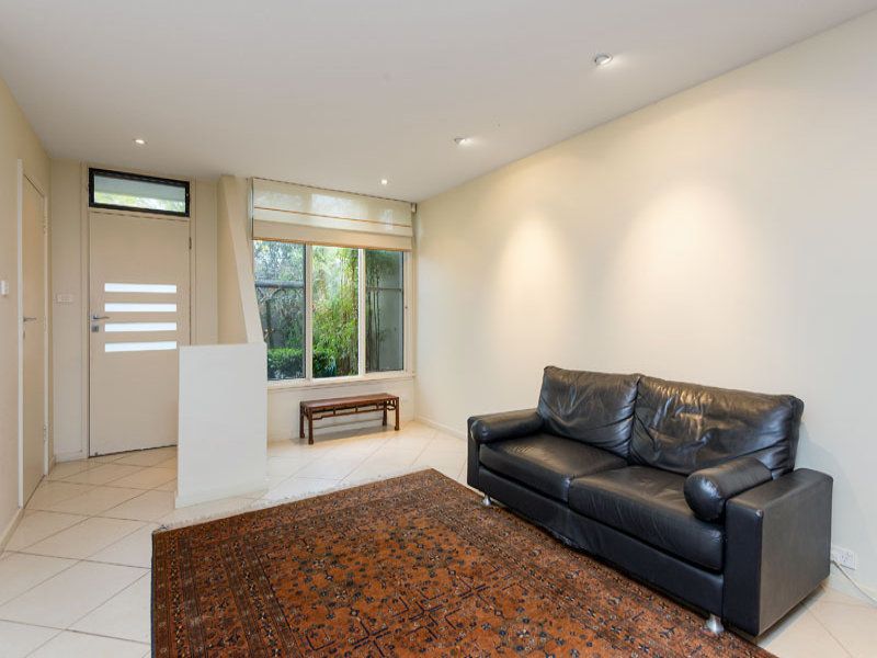 42 Huntington Street CROWS NEST NSW, Nest - Thumbnail 3
