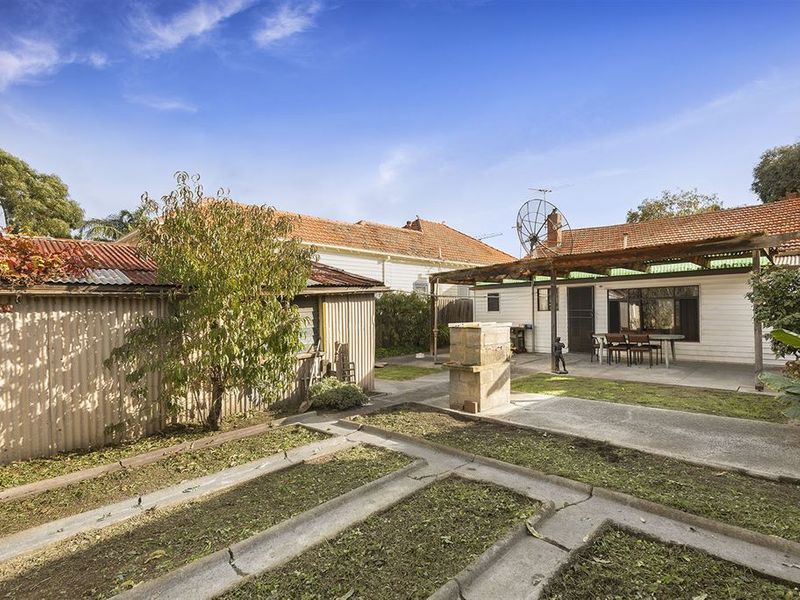 18 Lobb Street, Coburg - Thumbnail 3