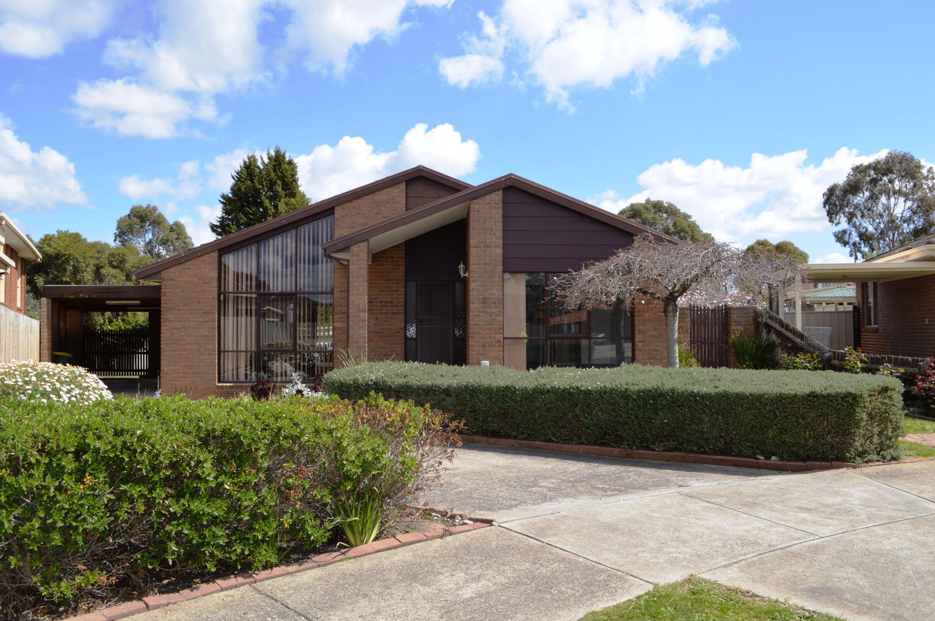 FAMILY HOME IN QUIET COURT LOCATION