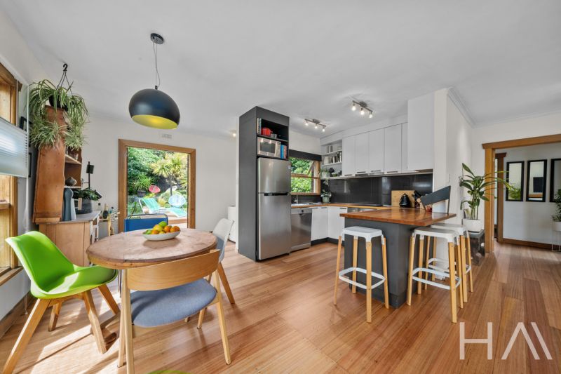39 Risdon Road New Town, New Town - Thumbnail 6