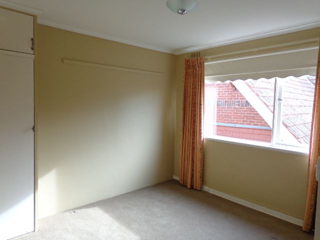**Spacious and sunny**