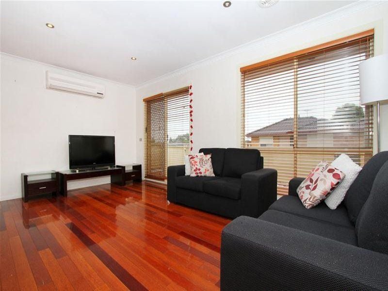12 Elinda Place, Reservoir