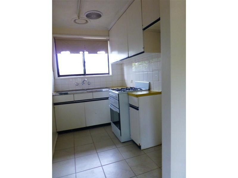 Spacious Two Bedroom Villa Unit in Great Location!