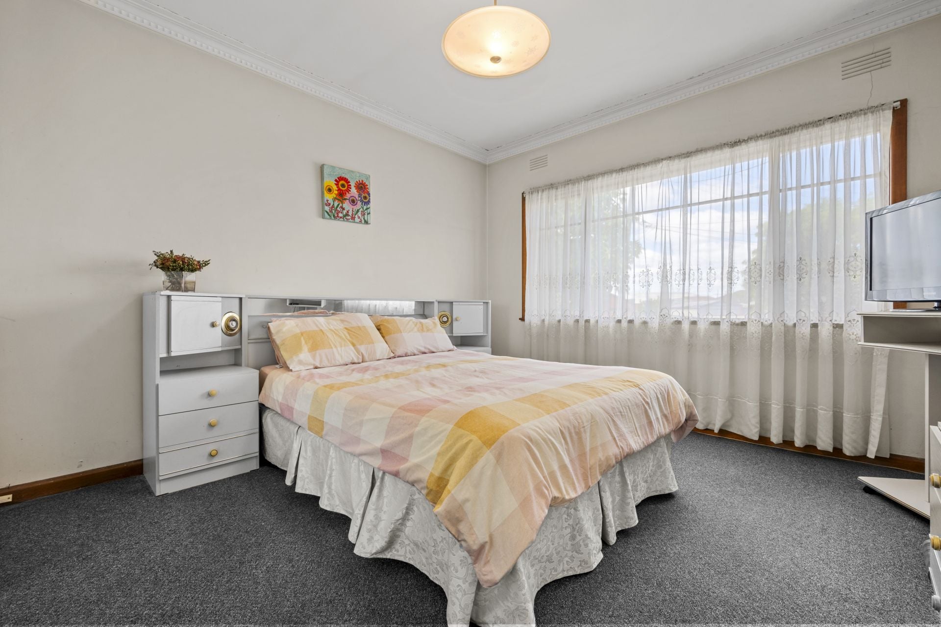 Family Living With Easy Access To Amenities