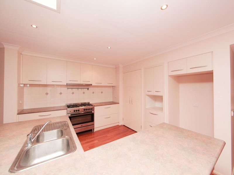 21 Fuschia Grove SOUTH MORANG, South Morang - Thumbnail 6