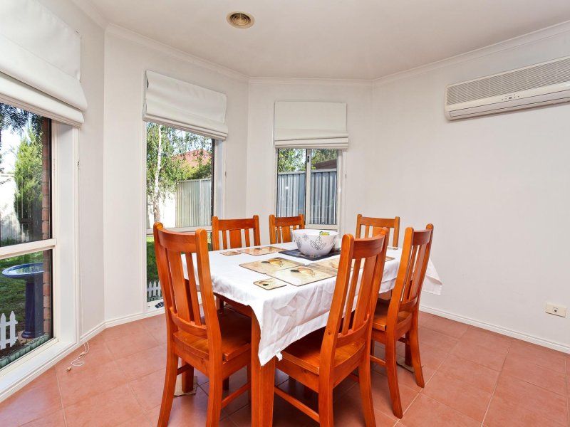4 Monica Avenue, Caroline Springs - Thumbnail 4