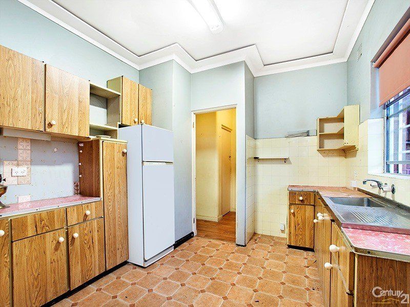 130 Sutherland Road, JANNALI, Jannali - Thumbnail 3