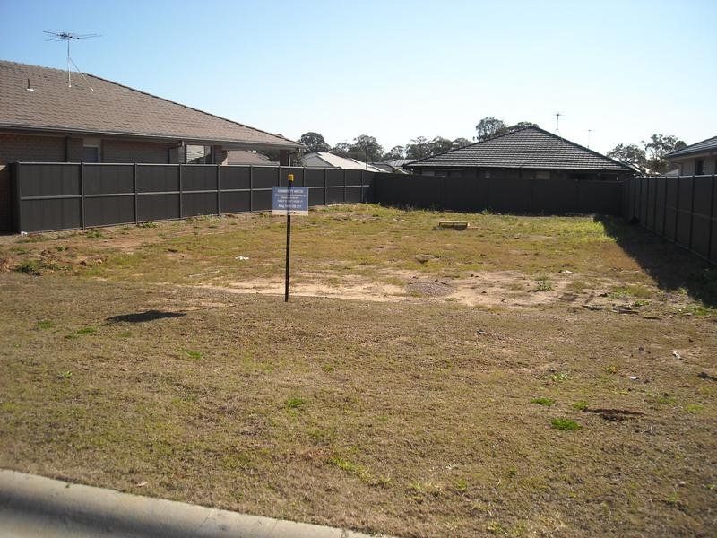 29 Bluebell Crescent, Ropes Crossing - Image 1