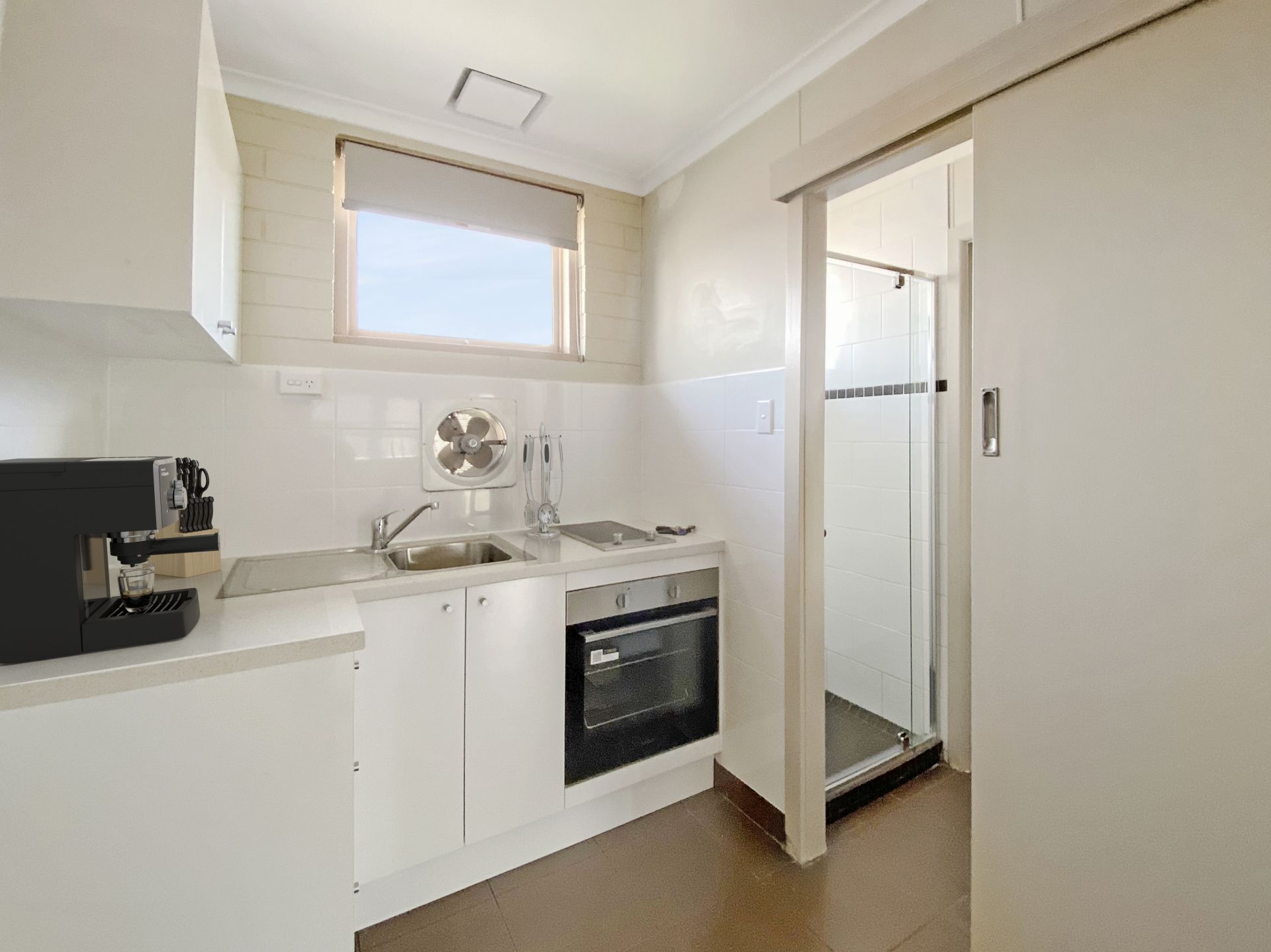 Conveniently Located Studio Apartment.