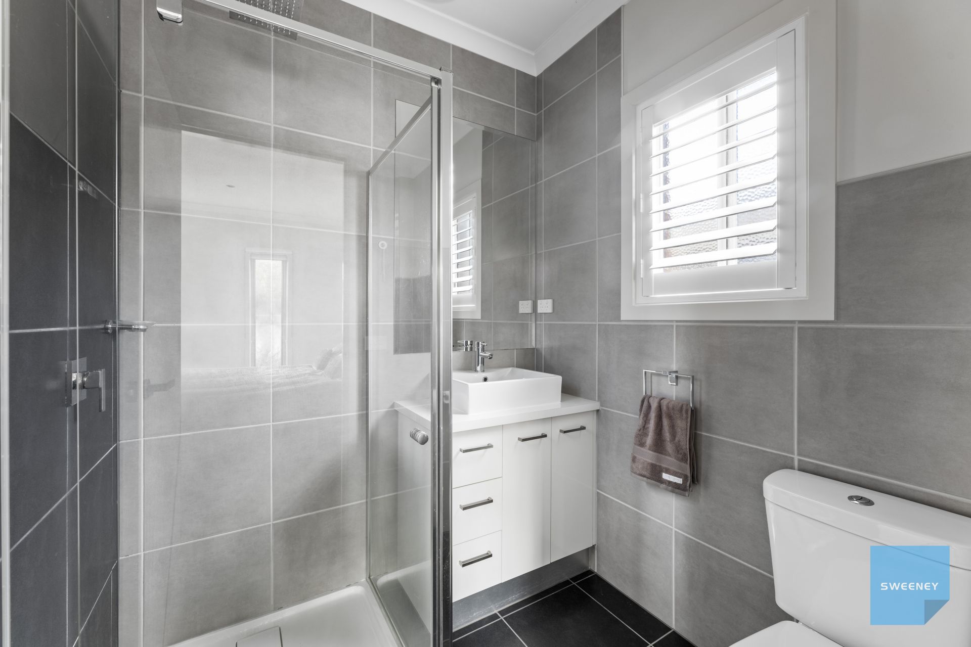 96 Oakview Parade, Caroline Springs - Thumbnail 4