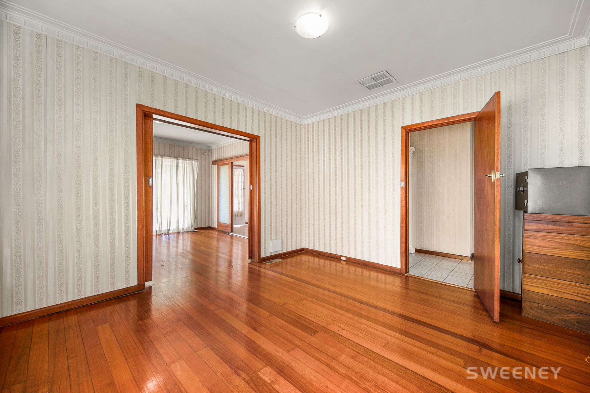 33 Rosala Avenue, Altona North - Thumbnail 7