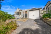 10 Wanderer Court, Berwick VIC, Berwick - Image 1