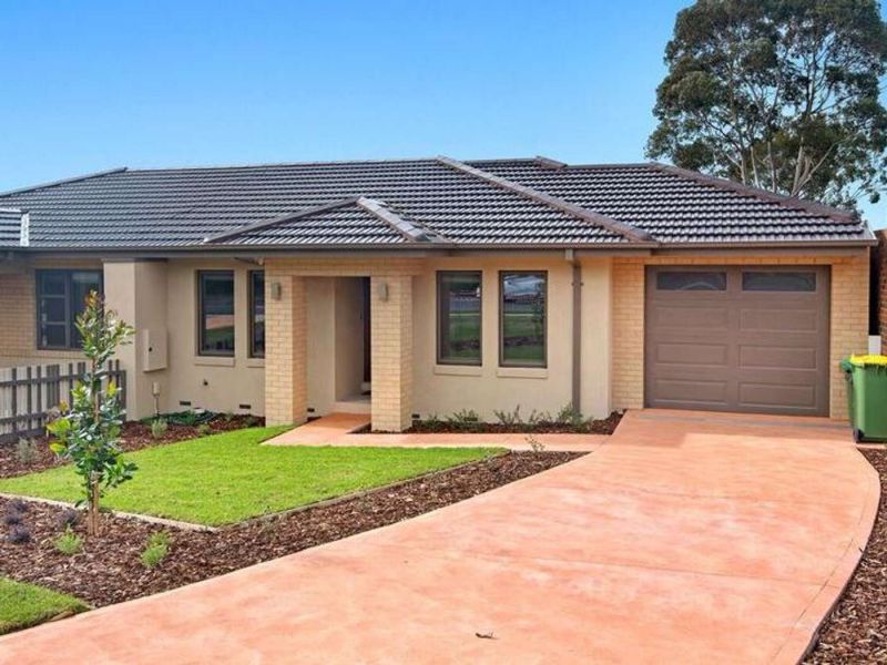 1/10 Manton Street, Heidelberg