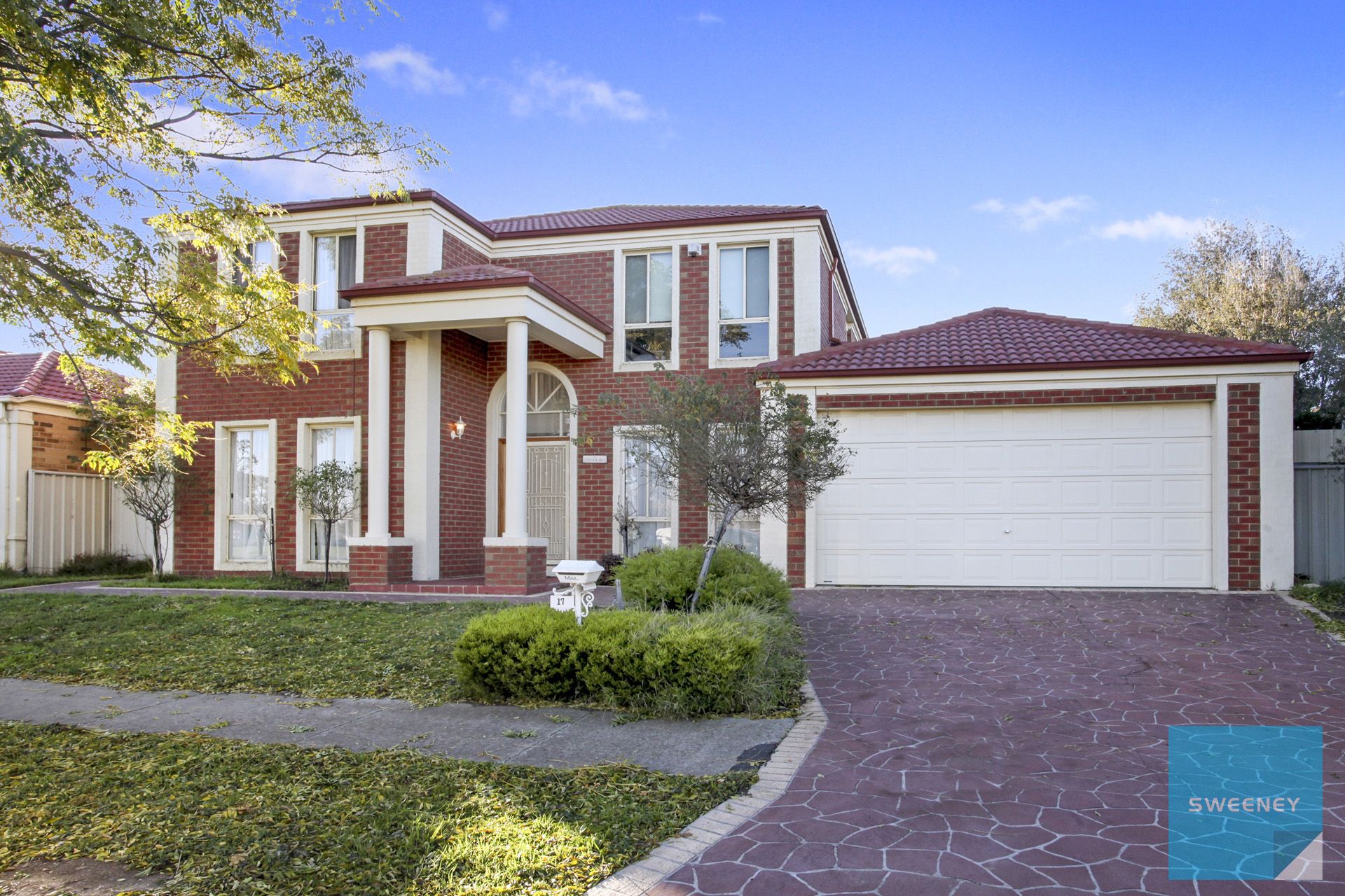 17 Cobblestone Green, Caroline Springs - Thumbnail 2