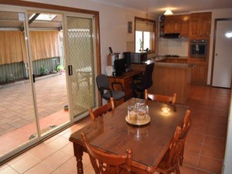 35 St Anthony Court, Seabrook - Thumbnail 4