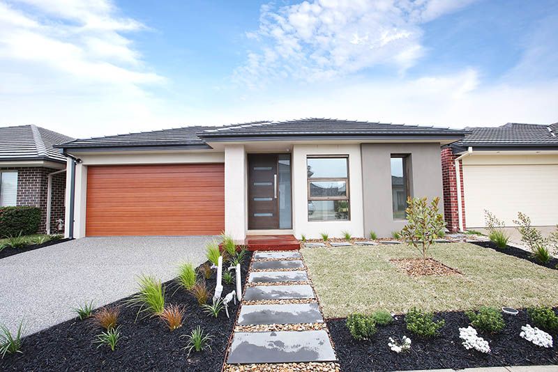 10 Stafford Street, Keysborough VIC